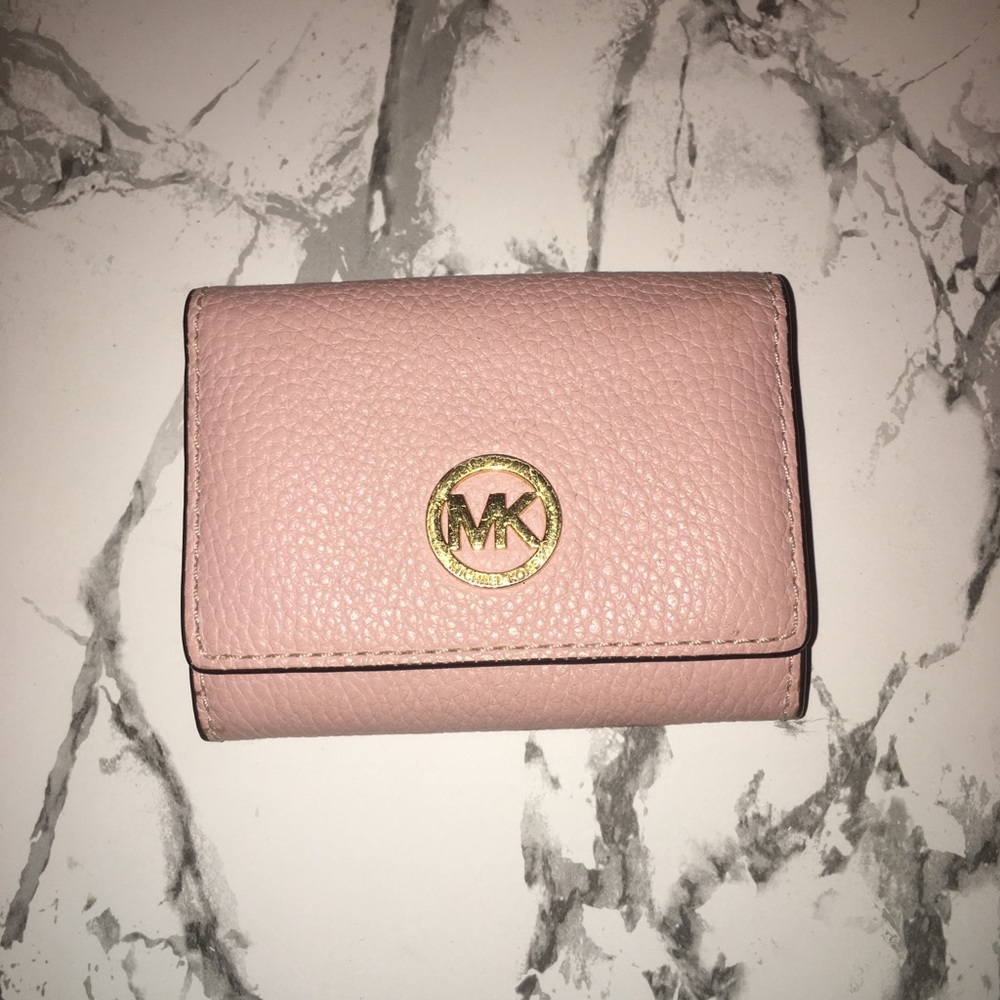 Blush Pink Michael Kors Wallet